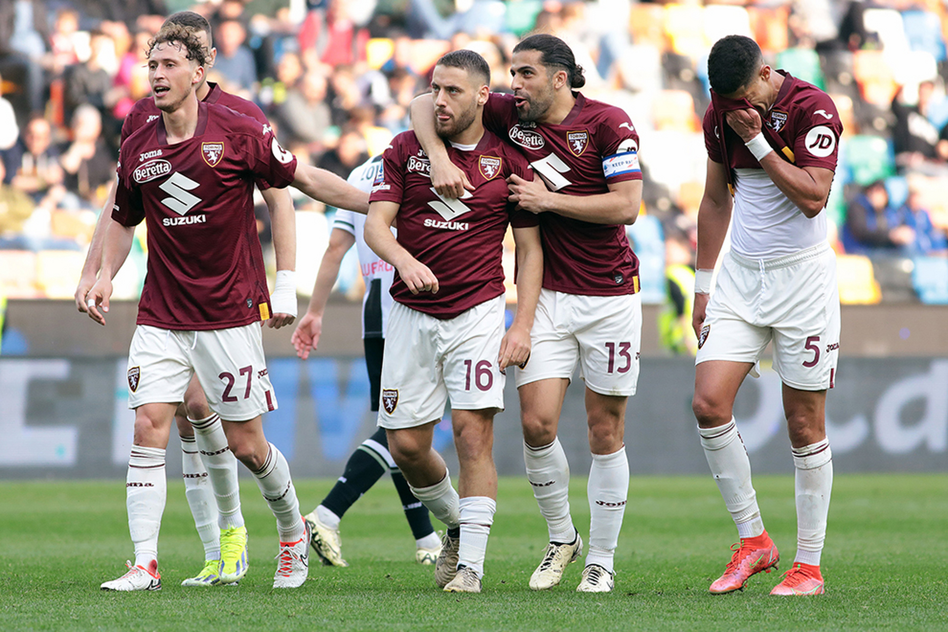 开云体育官方网站-都灵客场不敌乌迪内斯，失去机会