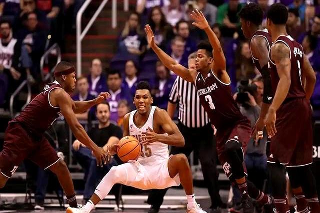 猛龙主控表现出色带队狂胜活塞拓展领先优势的简单介绍