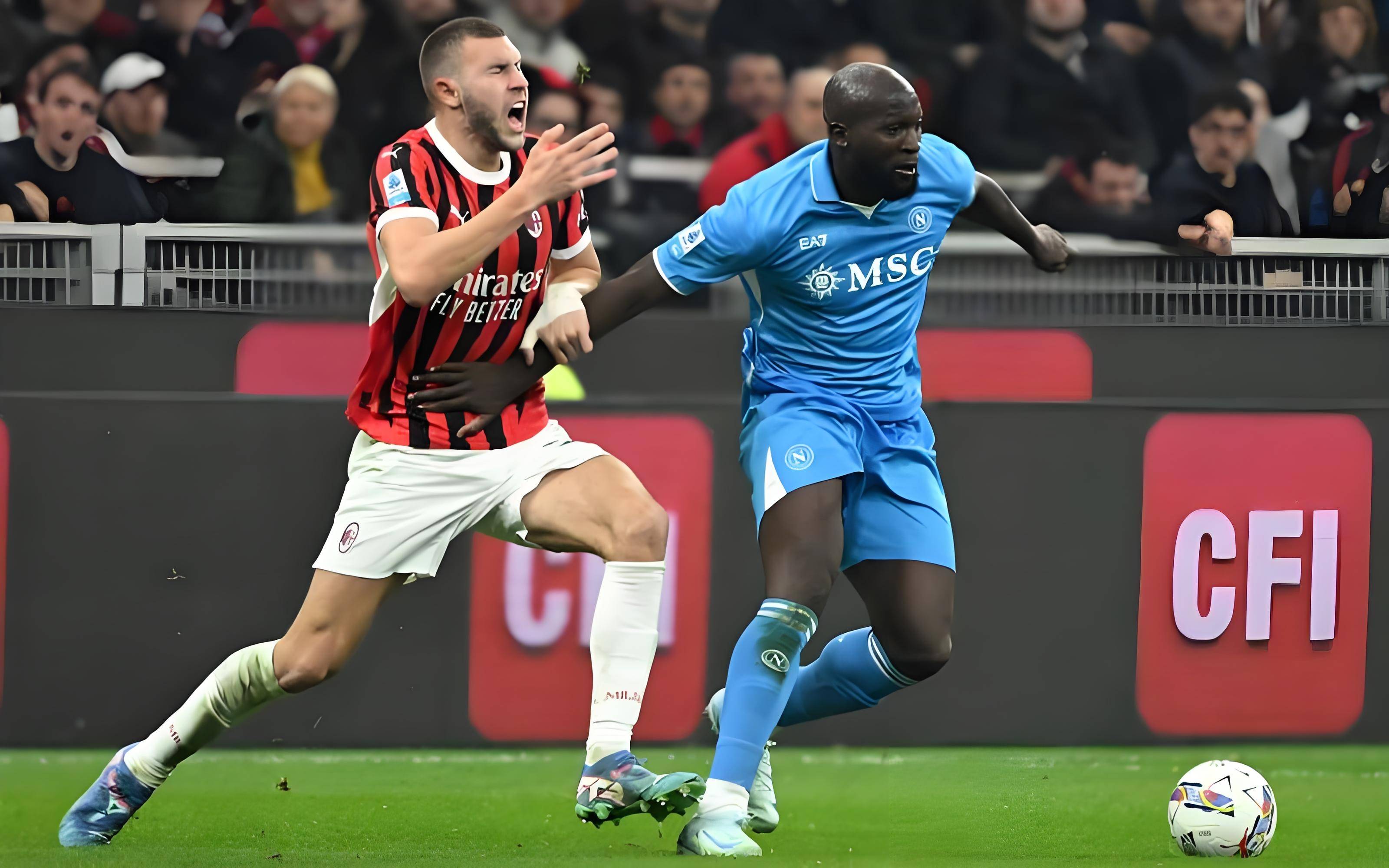 AC米兰队在比赛中踢出了一场漂亮的进攻战