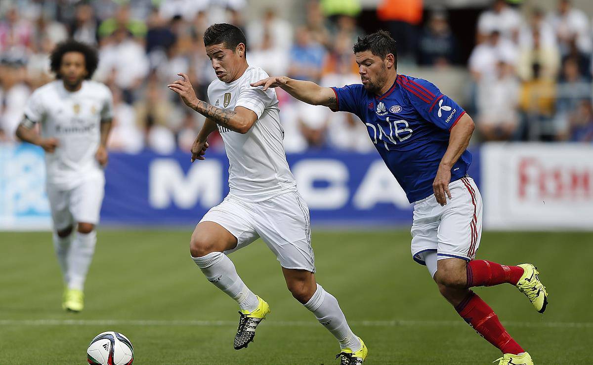 包含佛罗伦萨签约巴西新援，加强锋线的词条