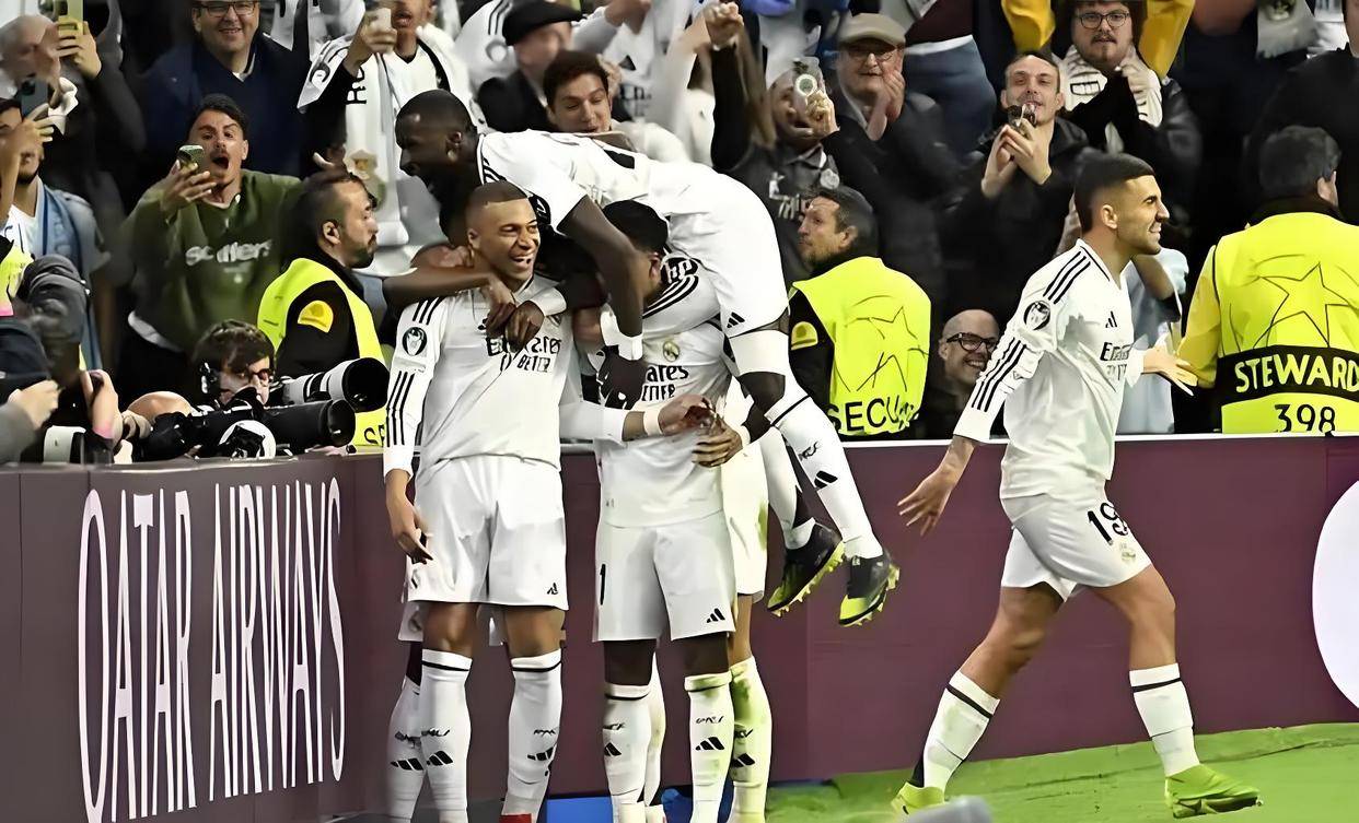 开云官网-皇马客场逆转，轻松晋级欧冠半决赛