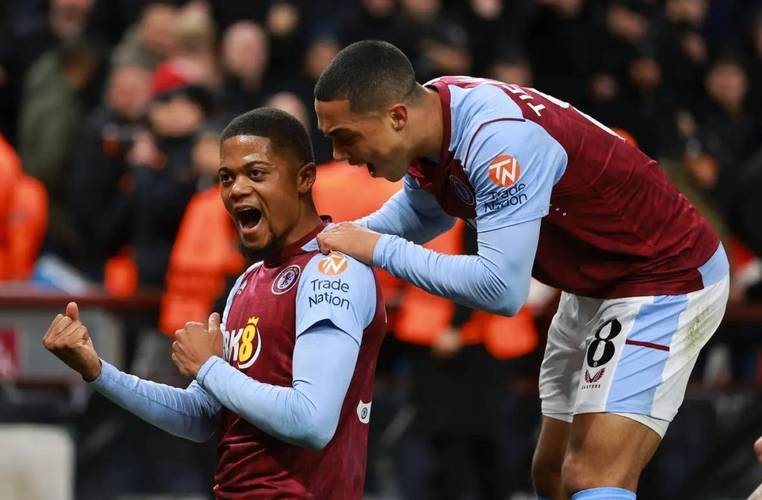 包含里尔队与对手战斗激烈，最终获得胜利的词条