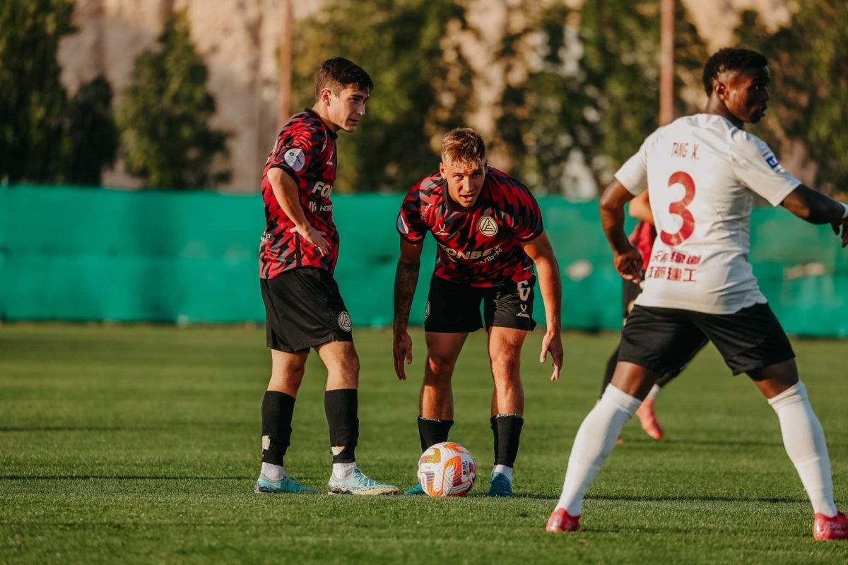 开云体育中国-世界各地球队备战比赛，热身赛备战高峰的简单介绍