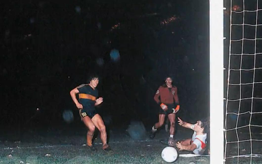 关于阿根廷超级联赛：河床与博卡青年互交白卷的信息