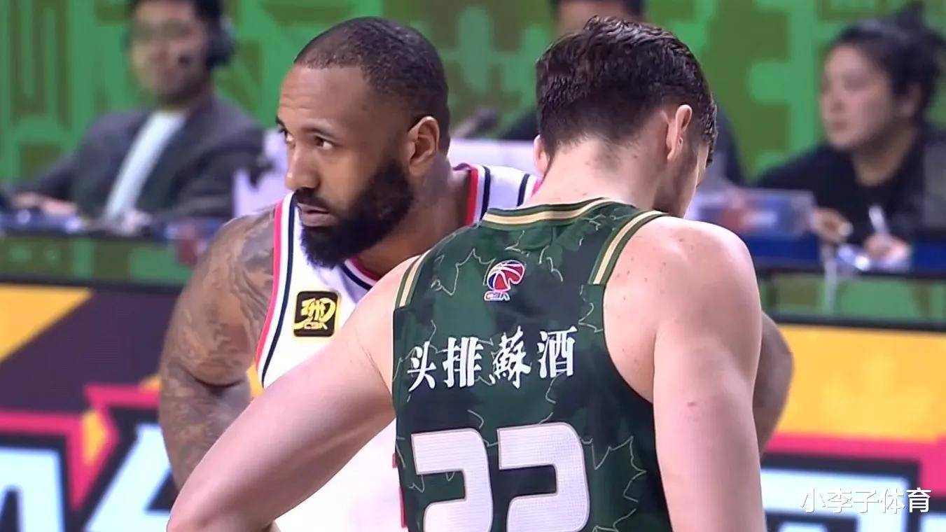 阿塞拜疆男篮势不可挡，冲击金牌