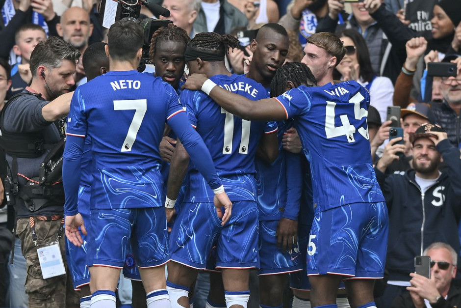 开云体育官网-切尔西豪取三分！蓝军稳坐小组第一