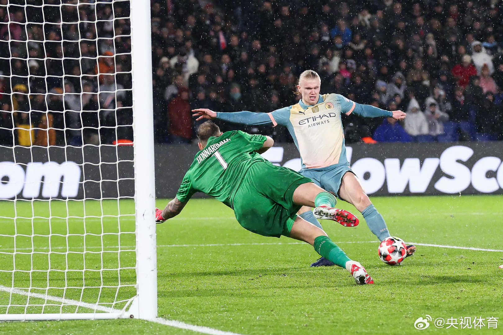 开云APP-曼联击败对手，继续向欧冠资格发起冲击