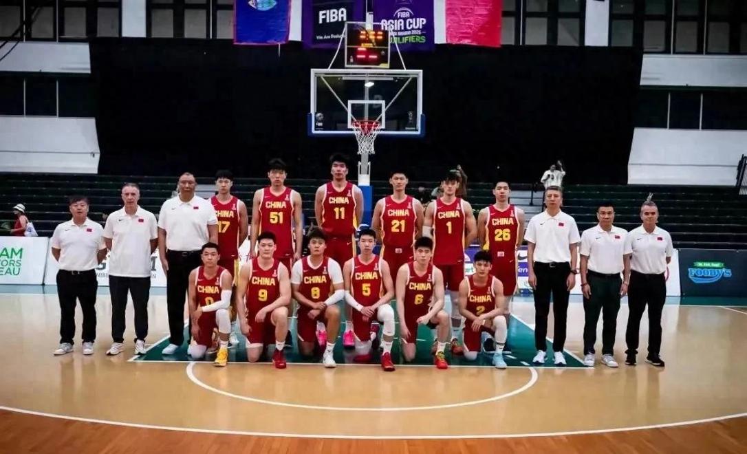 亚洲杯男篮比赛精彩纷呈，日本队表现抢眼