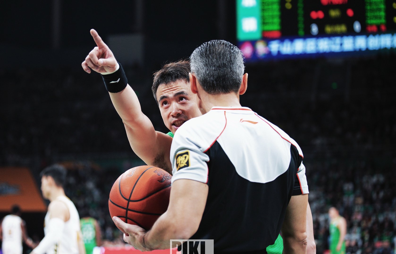 广厦大胜江苏，成功晋级下一轮季后赛的简单介绍