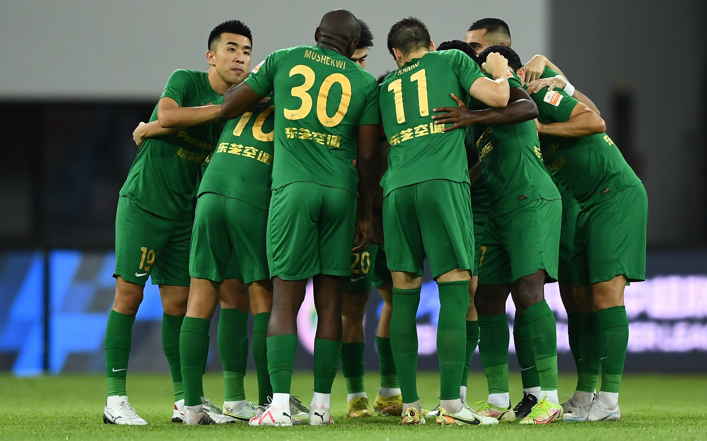 包含纽伦堡客场惨败，扭转颓势积极调整的词条