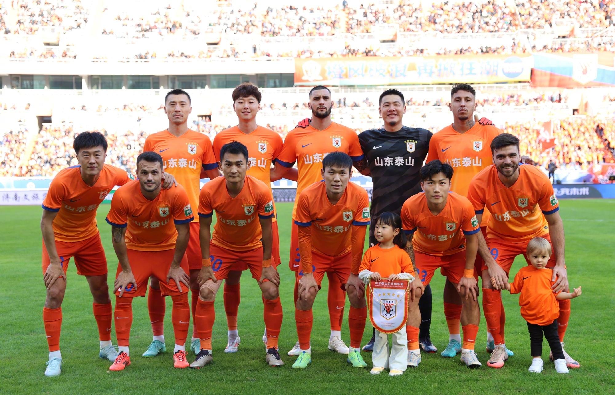 山东队表现出色，横扫对手赢得胜利