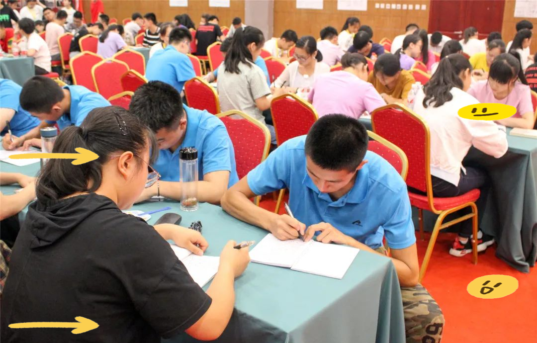 关于在最新一场比赛中，球员们用实际行动诠释了团队的力量的信息