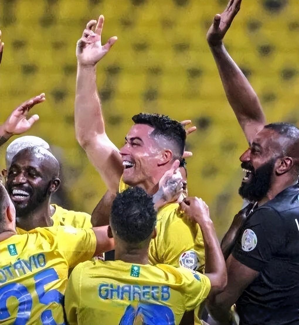 开云APP-越南女藩中场展现出色表现，帮助球队实现连胜