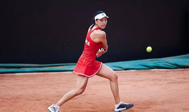 越南女藩中场展现出色表现，帮助球队实现连胜