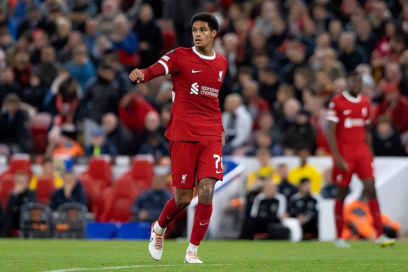 包含利物浦防线遇到严重伤病困扰的词条