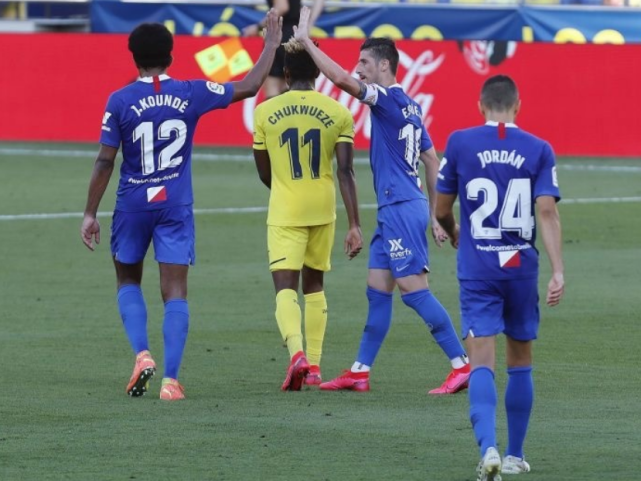 包含鲁达雷亚尔客场逆袭，取得关键胜利！的词条