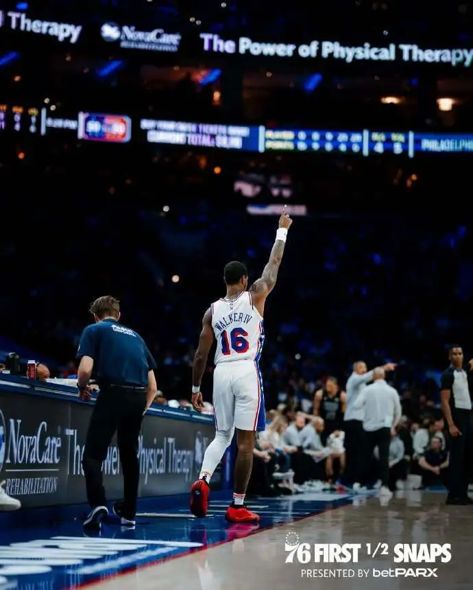 76人挑战篮网：恩比德对决厄文