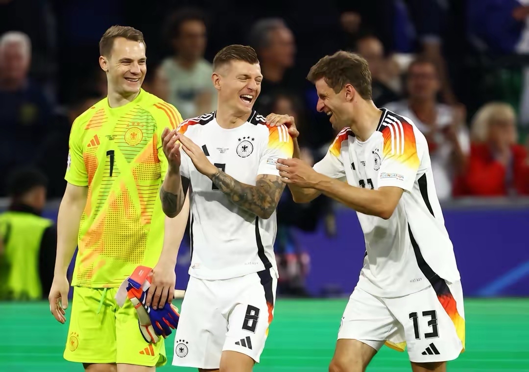 开云体育-德国队在欧锦赛角逐中表现出色，胜出