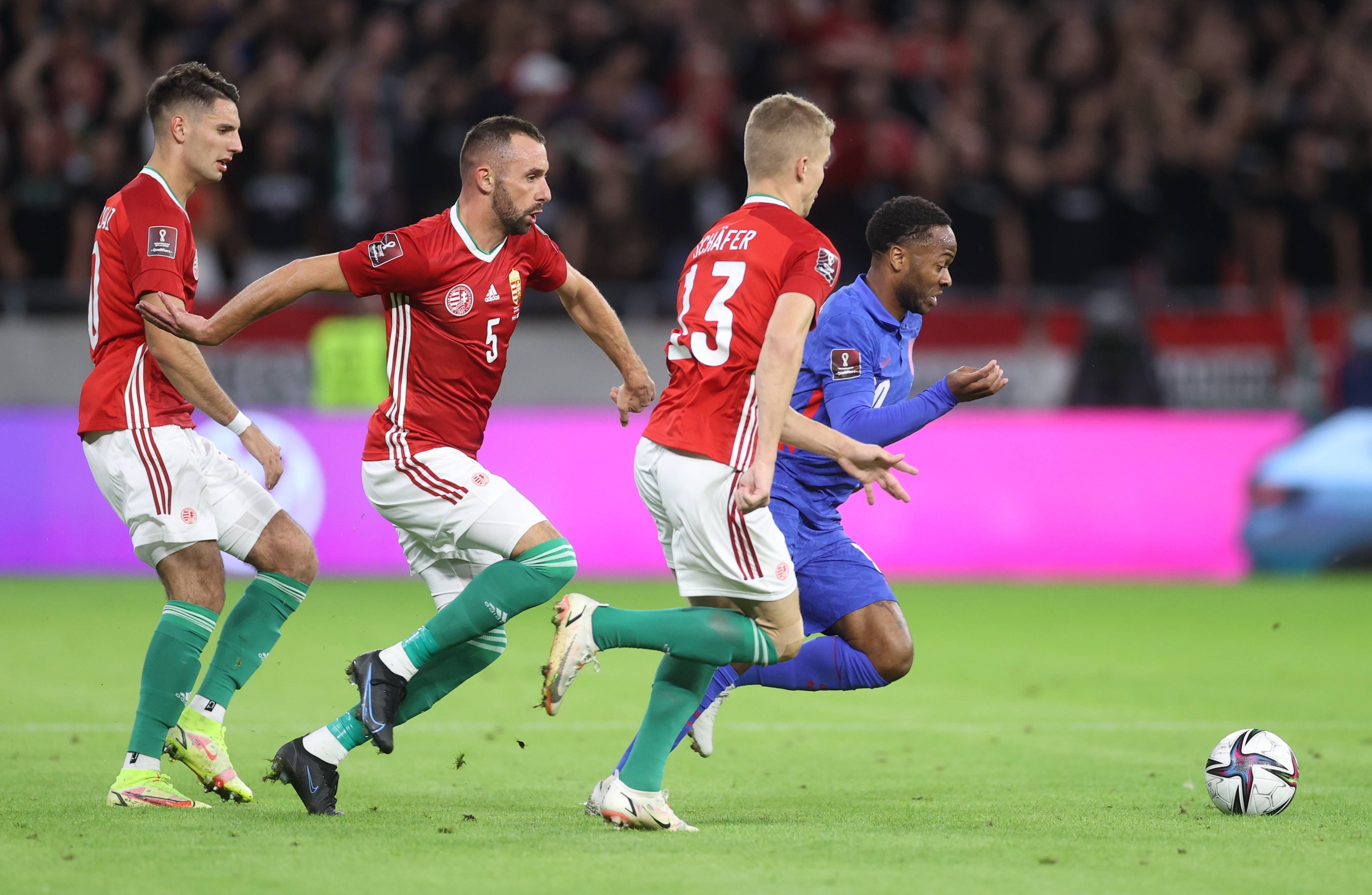 德国队在欧锦赛角逐中表现出色，胜出