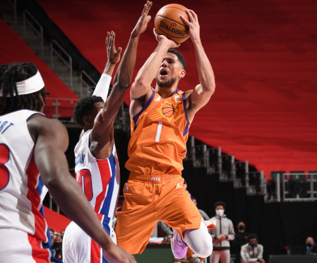 活塞大胜黄蜂，格兰特贡献29分