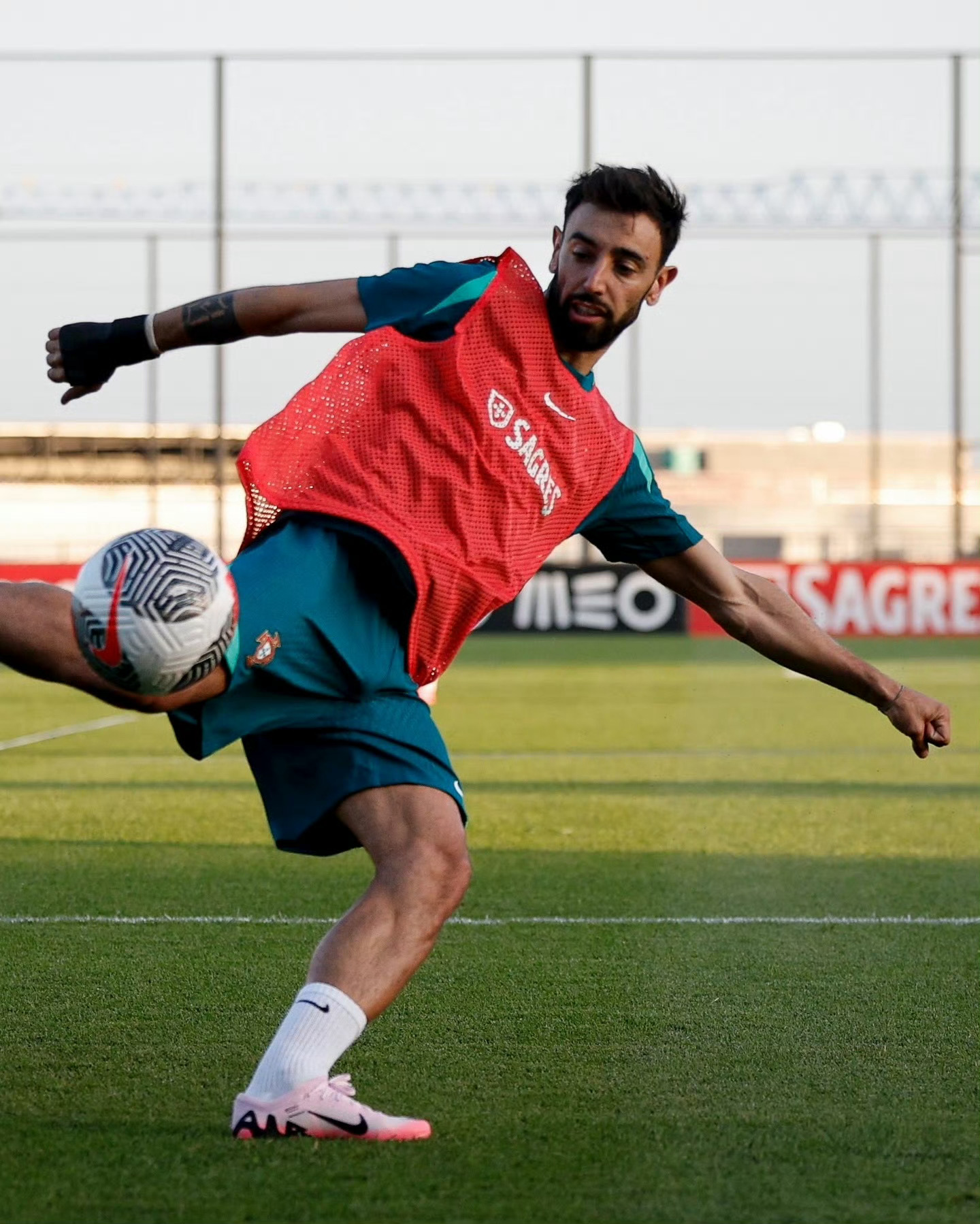 欧洲杯比赛即将展开，各队备战策略