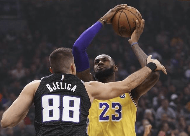 开云体育官方网站-包含国王队取得胜利，士气高涨的词条