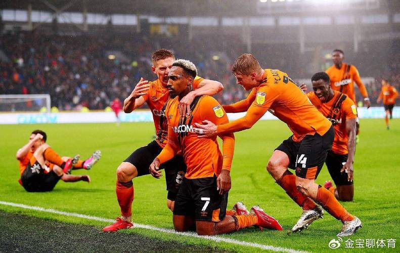 诺里奇主场获胜,保级前景一片大好 诺里奇主场获胜,保级前景一片大好