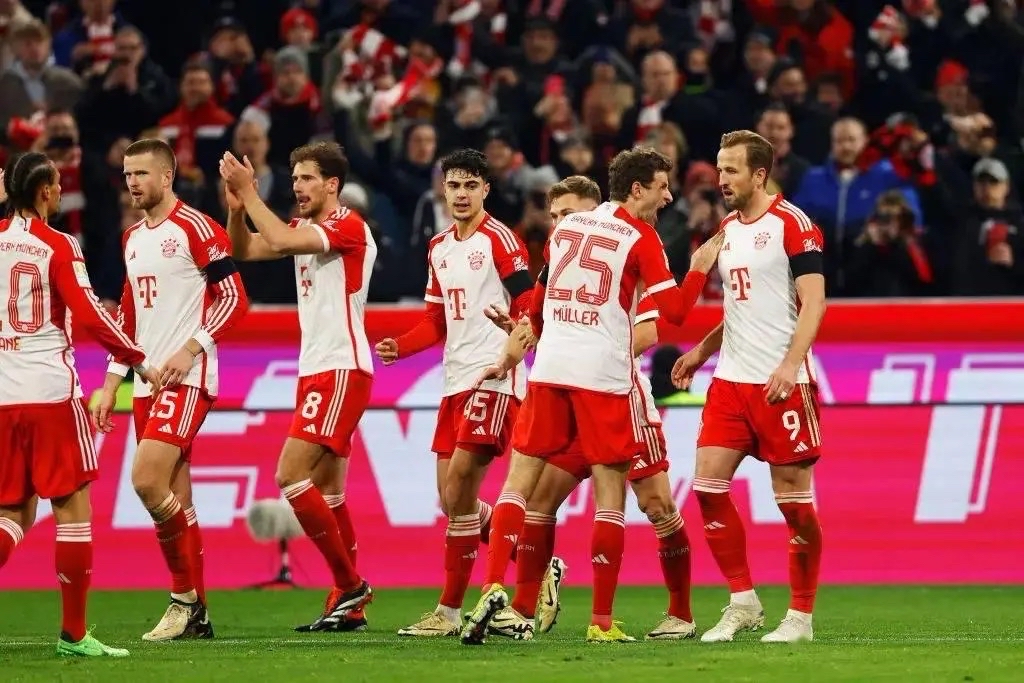 关于拜仁慕尼黑5比0轻取对手，追平德甲纪录的信息