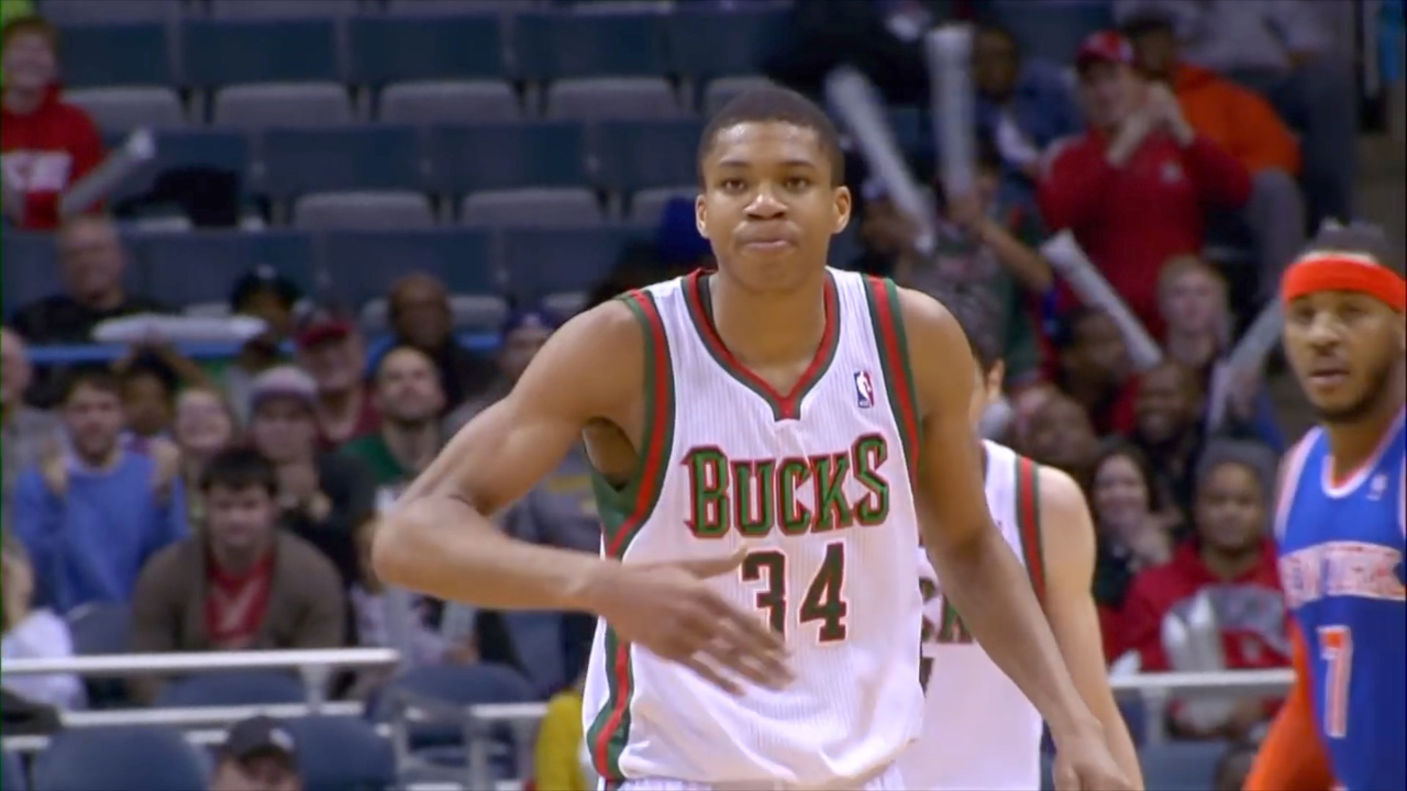 山东队险胜上海队,字母哥高光表现的简单介绍 山东队险胜上海队,字母哥高光表现的简单介绍