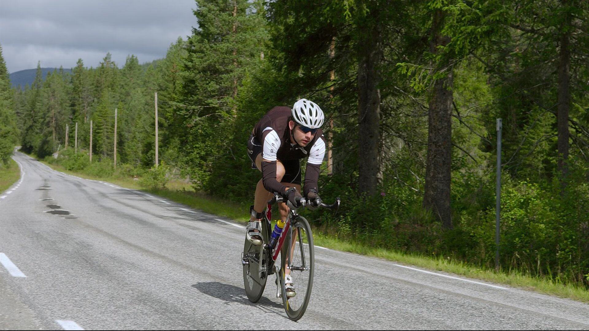 开云体育在线-欧文绝地反击！关键三分加时终结，公牛总决赛梦碎篮网